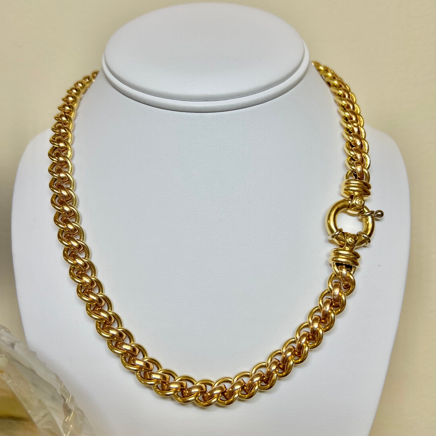 Impressive Gold Necklace