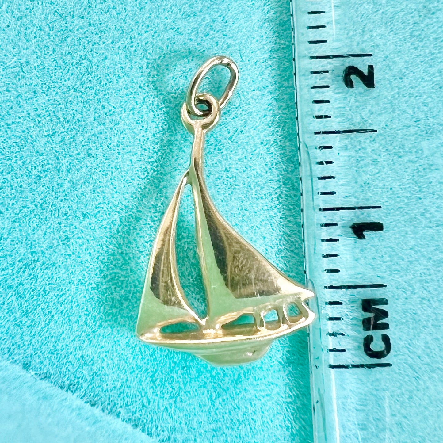 14kt Sailboat Charm