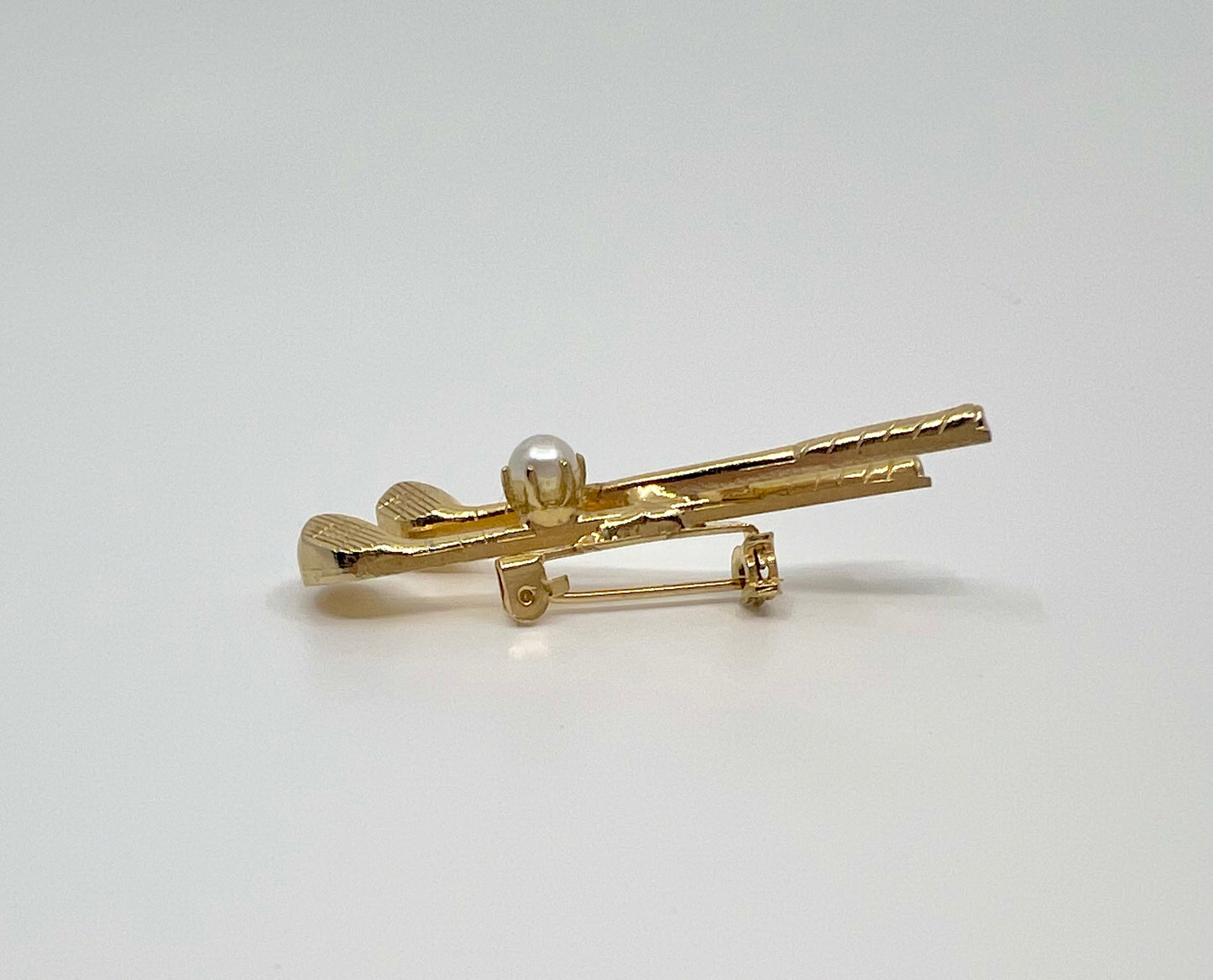 Pair of Clubs Pin