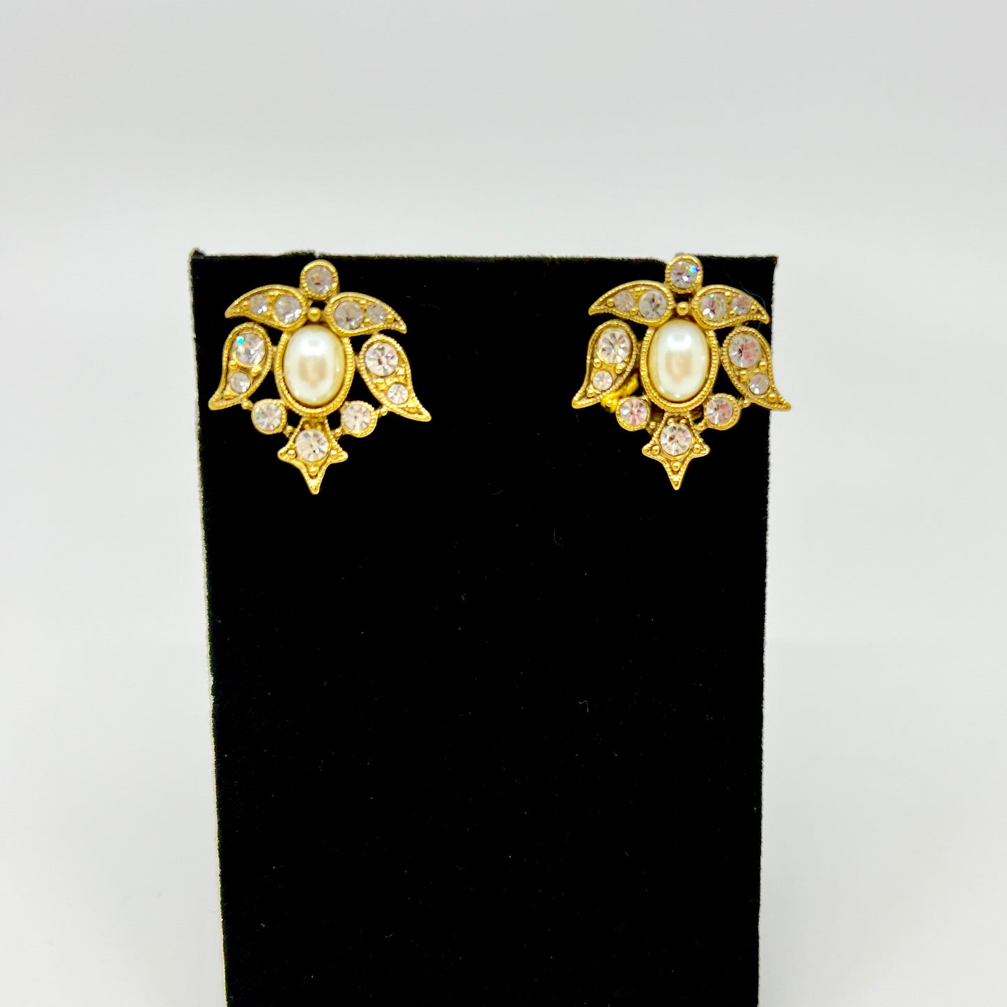 Costume "Pearl" and Crystal Earrings