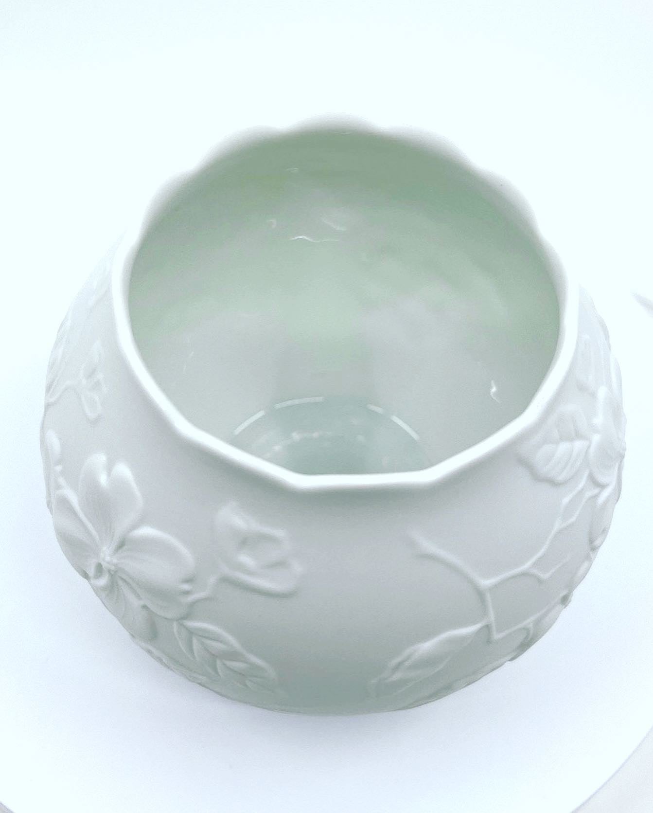 Kaiser W Germany Rose Bowl in Dogwood